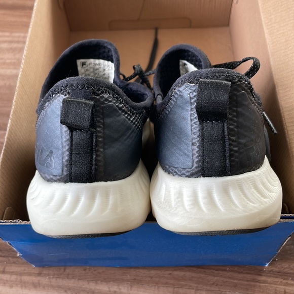 Fila soft capsule runner - Picture 8 of 10